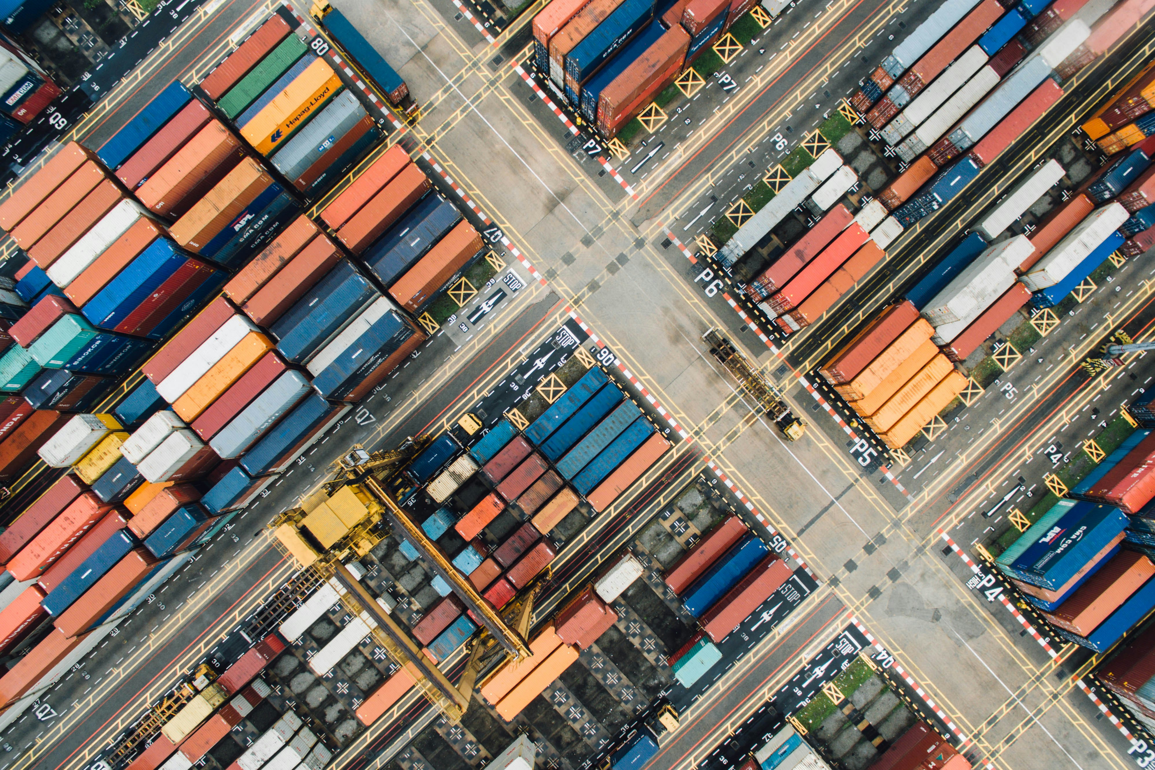 Blick von oben auf Container